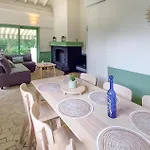 2 Bedroom Gorgeous In