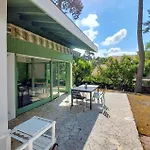 2 Bedroom Gorgeous In Holiday home *